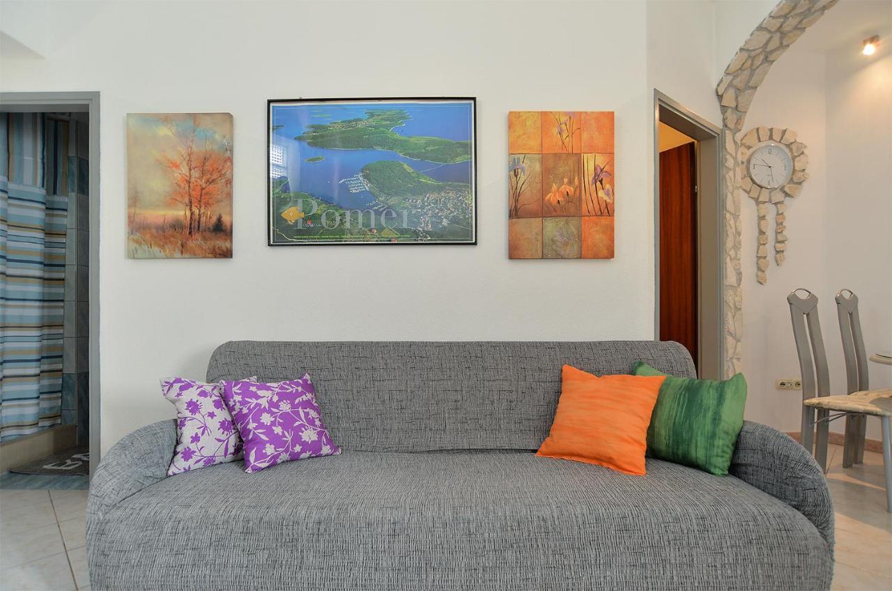 Apartments Jadranka 1279 Pomer Εξωτερικό φωτογραφία
