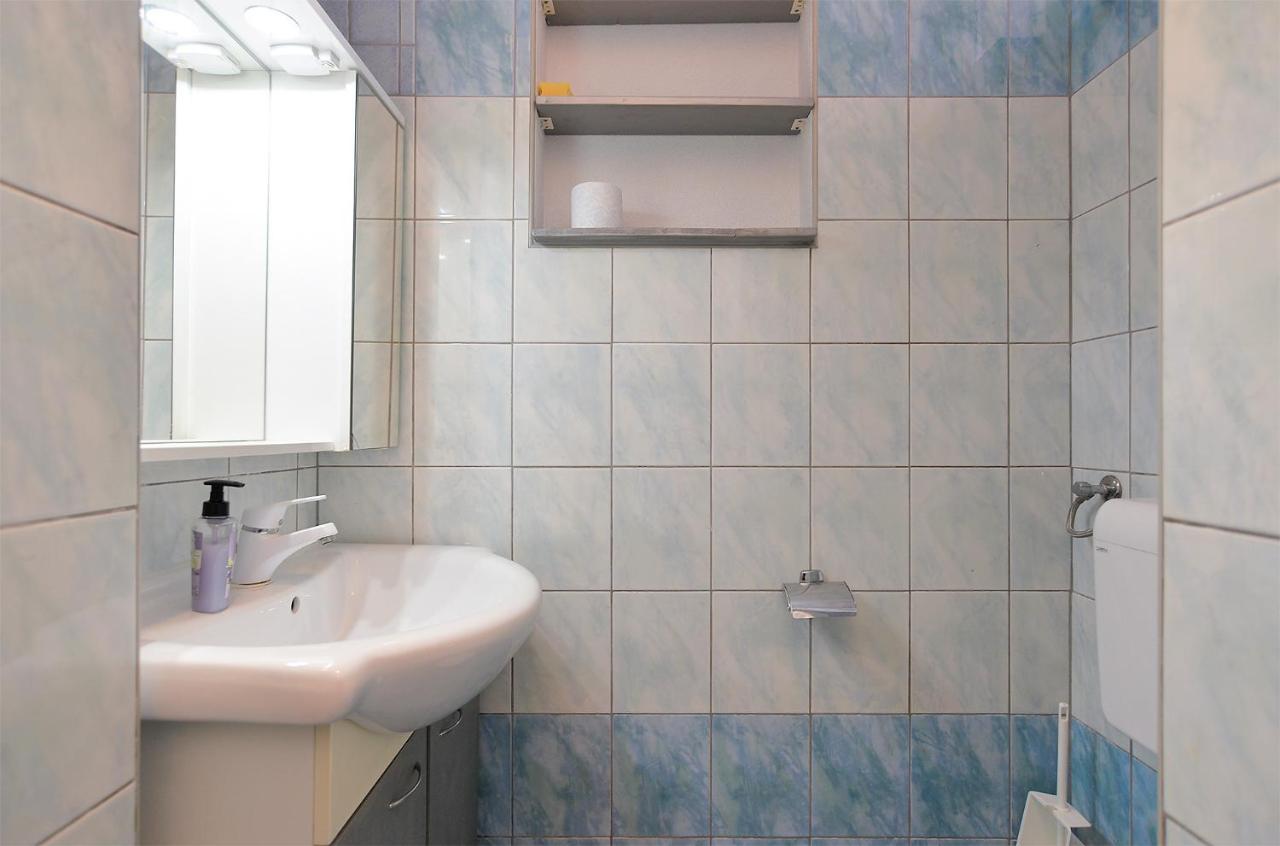 Apartments Jadranka 1279 Pomer Εξωτερικό φωτογραφία