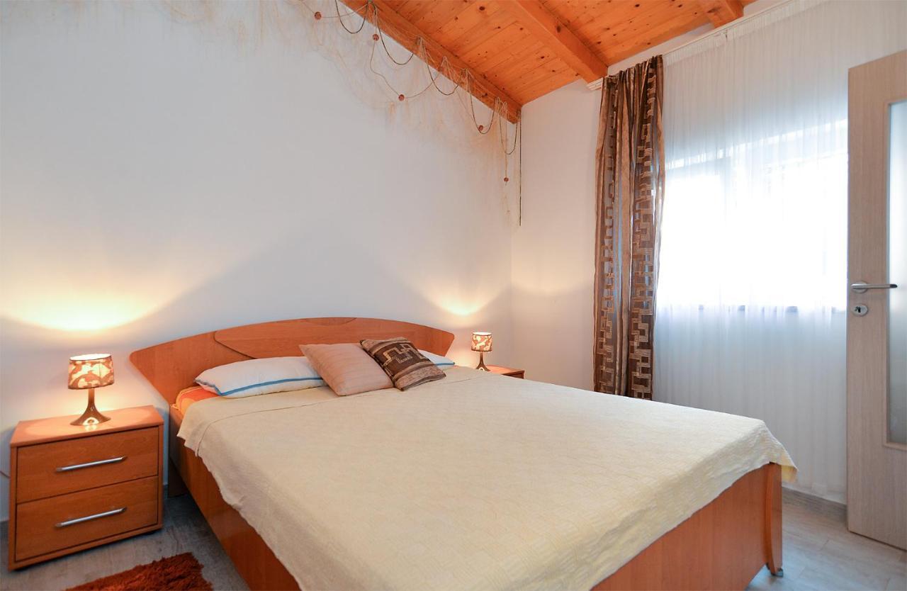 Apartments Jadranka 1279 Pomer Εξωτερικό φωτογραφία