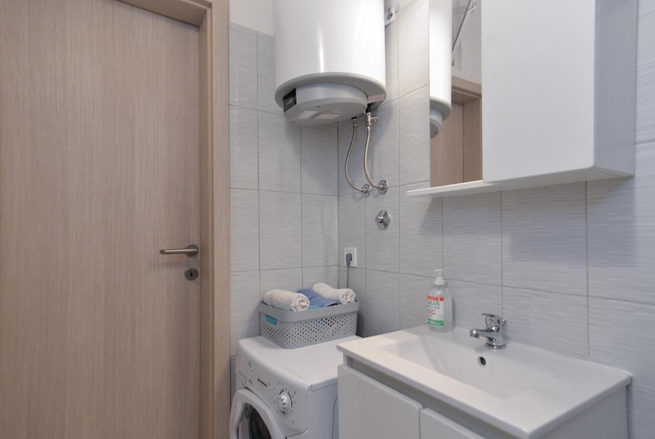 Apartments Jadranka 1279 Pomer Εξωτερικό φωτογραφία