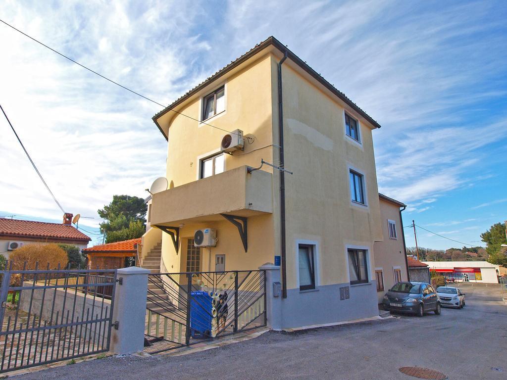 Apartments Jadranka 1279 Pomer Εξωτερικό φωτογραφία
